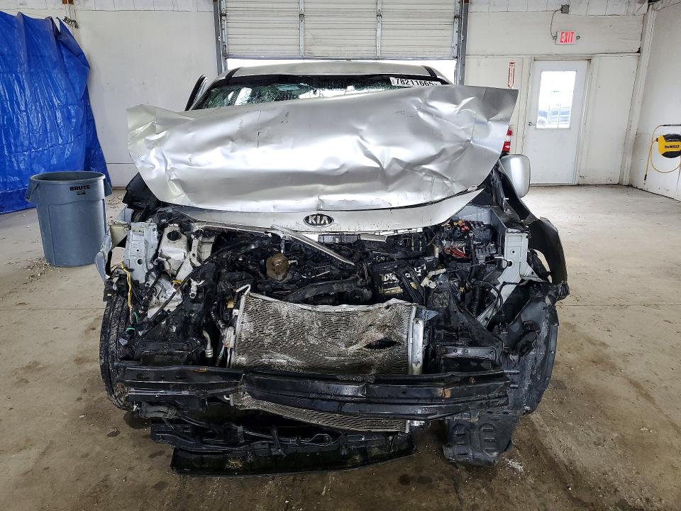 78211665 :رقم المزاد ، KNDMA5C13G6102500 vin ، 2016 Kia Sedona مزاد بيع