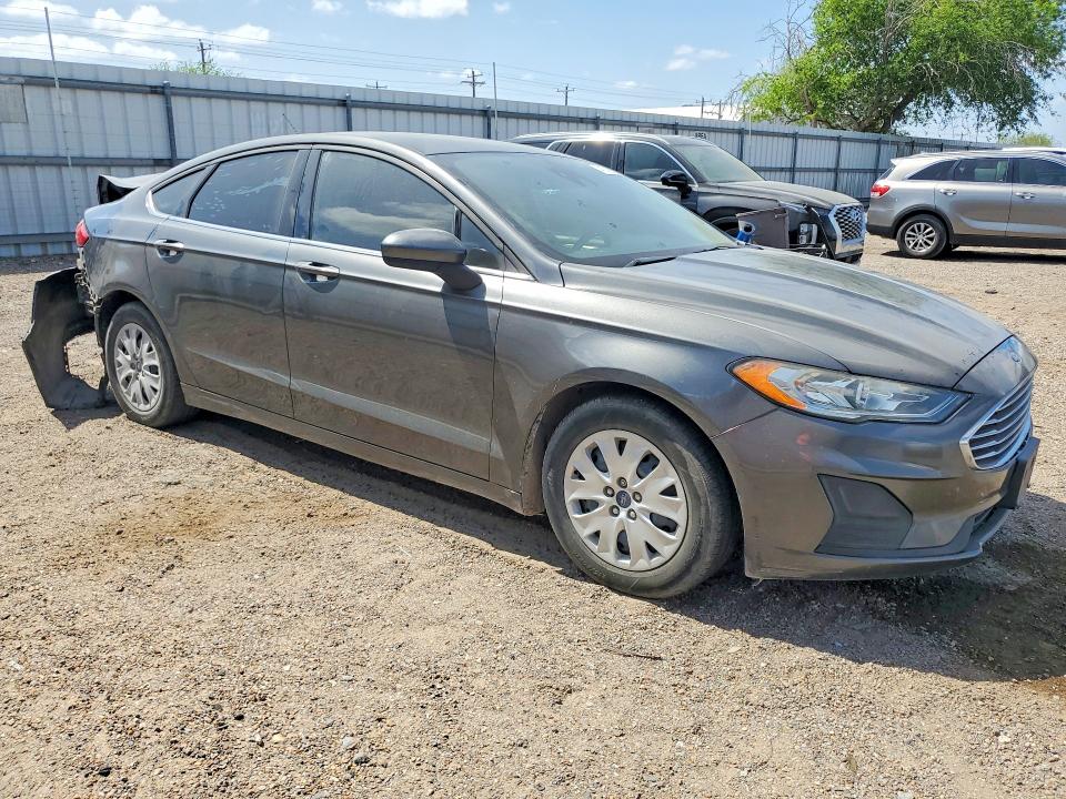 2019 Ford Fusion მანქანა იყიდება აუქციონზე, vin: 3FA6P0G71KR215369, აუქციონის ნომერი: 41746936