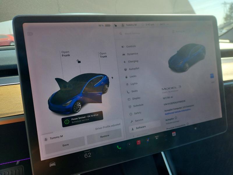 47137586 :رقم المزاد ، 5YJ3E1EA2JF164228 vin ، 2018 Tesla Model 3 مزاد بيع