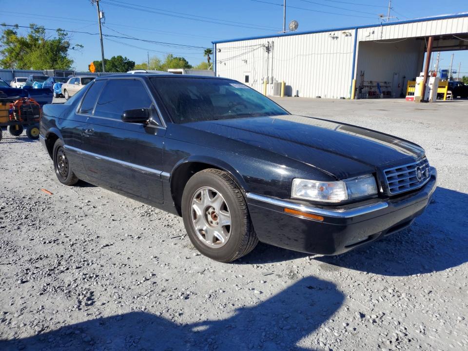 62933126 :رقم المزاد ، 1G6EL12YX2B102633 vin ، 2002 Cadillac Eldorado مزاد بيع