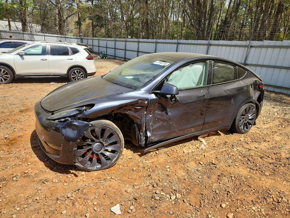Продажа на аукционе авто 2025 Tesla Model Y, vin: 7SAYGDEFXSA374414, номер лота: 47946116