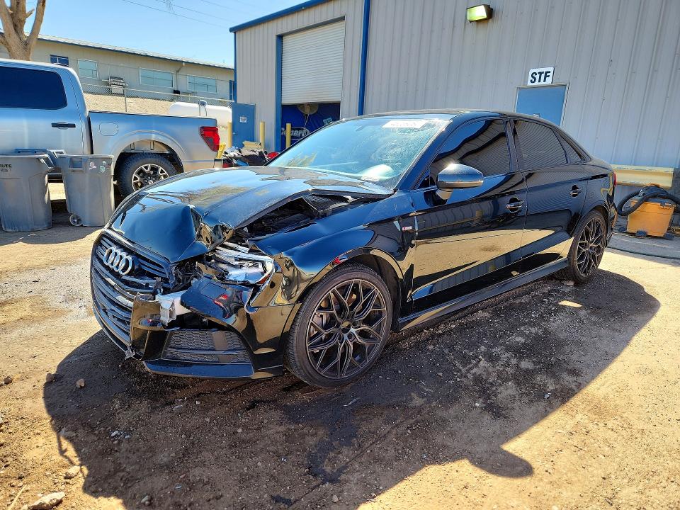 46239096 :رقم المزاد ، WAUBEGFF9LA102858 vin ، 2020 Audi A3 مزاد بيع