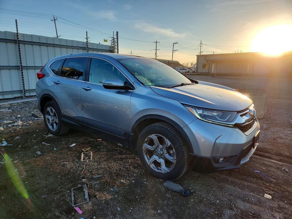 46819926 :رقم المزاد ، 2HKRW2H89JH690332 vin ، 2018 Honda Cr-v مزاد بيع