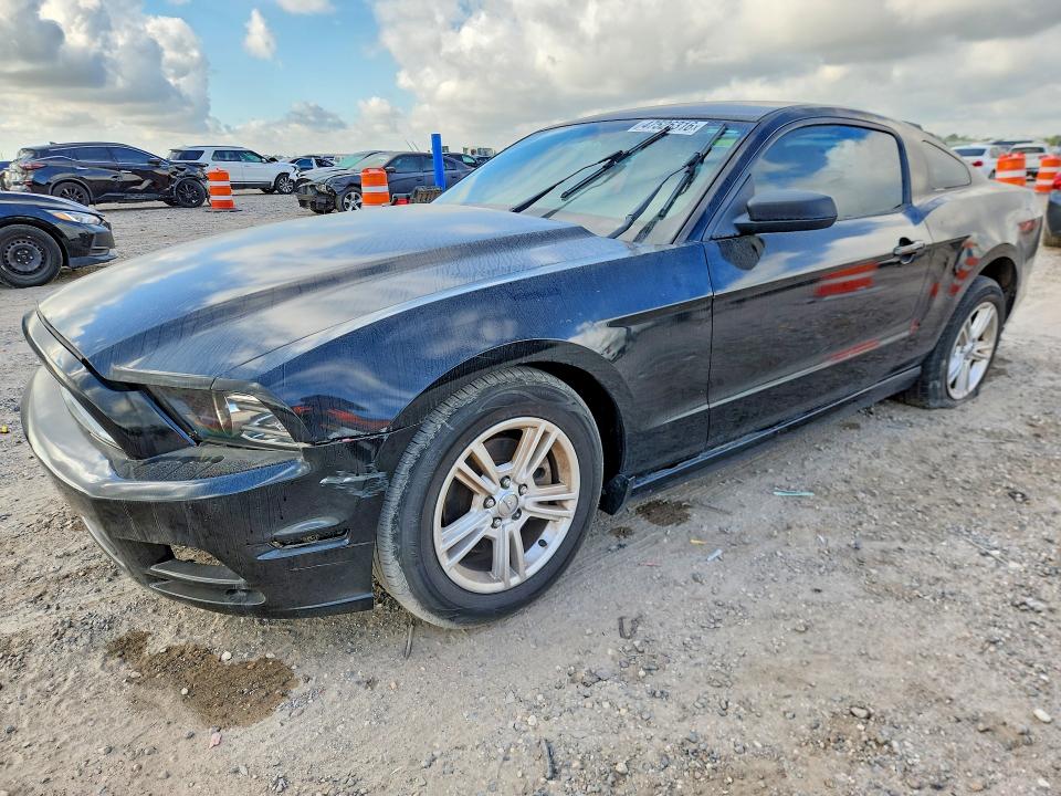 Продажа на аукционе авто 2013 Ford Mustang, vin: 1ZVBP8AM4D5275963, номер лота: 47526316