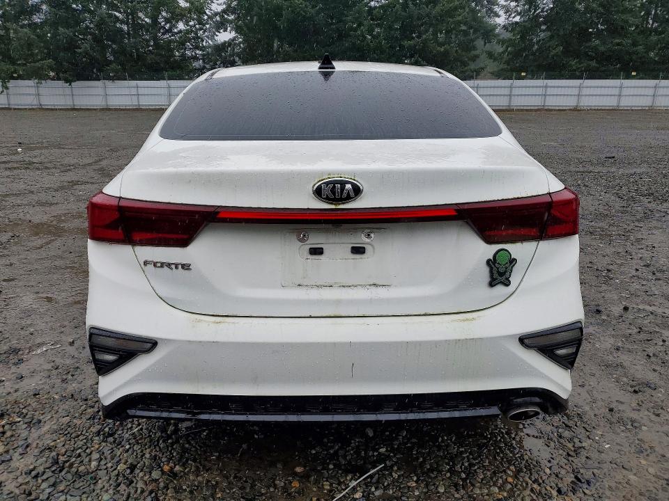 2021 Kia Forte მანქანა იყიდება აუქციონზე, vin: 3KPF24ADXME346793, აუქციონის ნომერი: 42006966