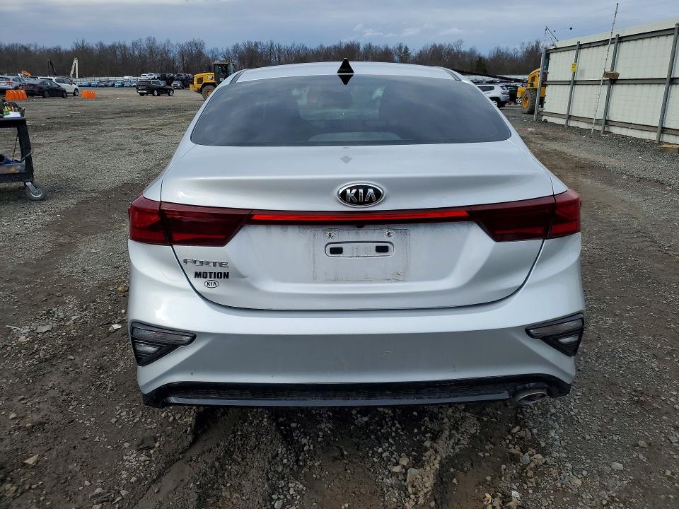 2020 Kia Forte მანქანა იყიდება აუქციონზე, vin: 3KPF24AD1LE163250, აუქციონის ნომერი: 46052416