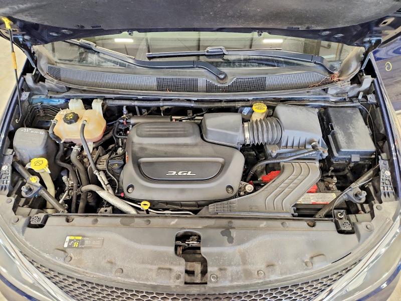 Продажа на аукционе авто 2017 Chrysler Pacifica, vin: 2C4RC1BGXHR691831, номер лота: 41985026