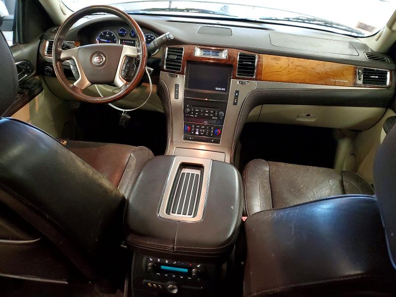 Продажа на аукционе авто 2011 Cadillac Escalade, vin: 1GYS4DEF6BR151208, номер лота: 47228916