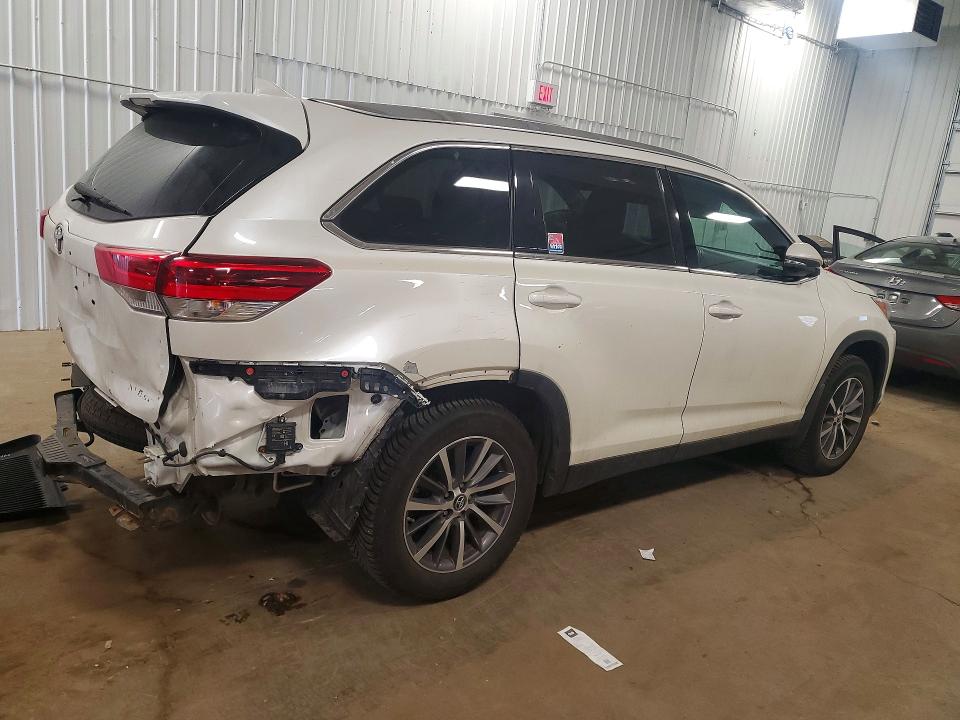 Aukcja sprzedaży 2019 Toyota Highlander, vin: 5TDJZRFH2KS562736, numer aukcji: 79665985
