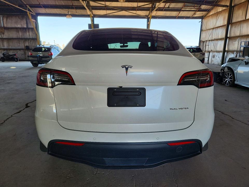 Продажа на аукционе авто 2021 Tesla Model Y, vin: 5YJYGDEE9MF215149, номер лота: 79600515