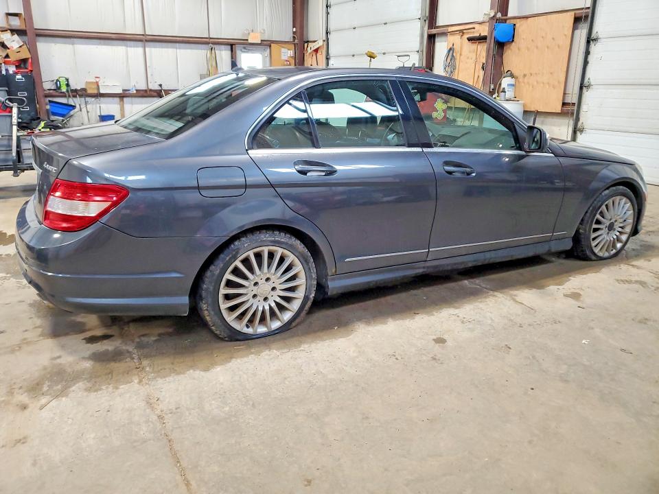 Продажа на аукционе авто 2008 Mercedes Benz C, vin: WDDGF85X18F165040, номер лота: 46904626