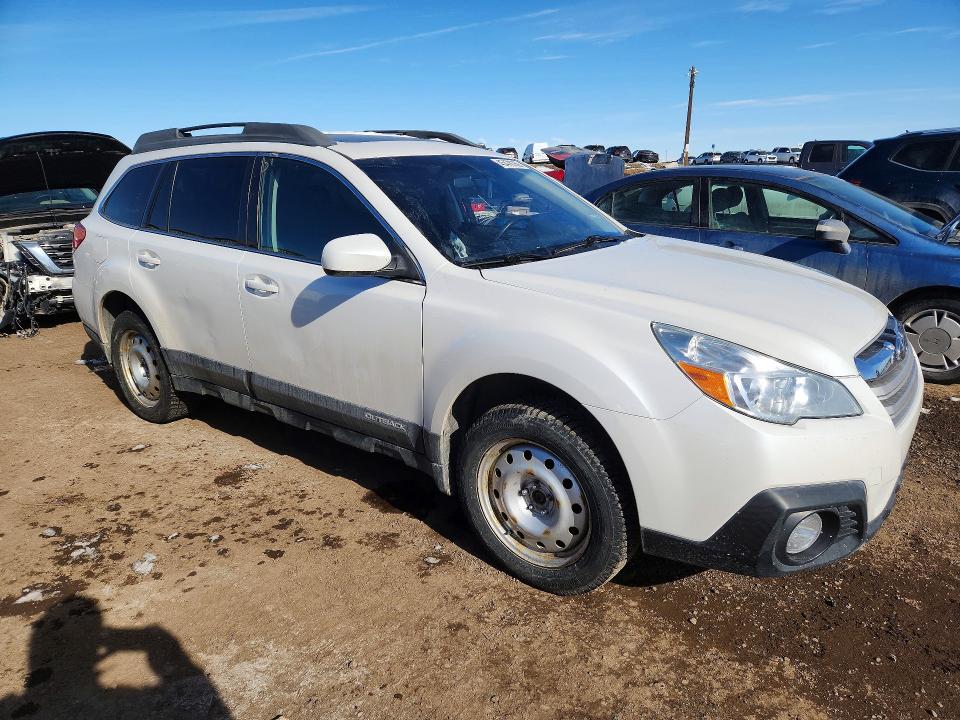 45478766 :رقم المزاد ، 4S4BRGDC4E3300590 vin ، 2014 Subaru Outback مزاد بيع