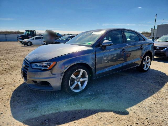 46690486 :رقم المزاد ، WAUBFGFF4F1001891 vin ، 2015 Audi A3 مزاد بيع