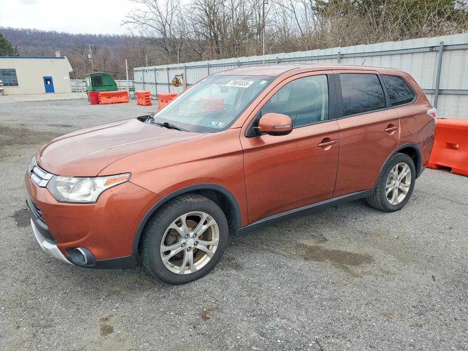 2015 Mitsubishi Outlander მანქანა იყიდება აუქციონზე, vin: JA4AZ3A31FZ007266, აუქციონის ნომერი: 79691835