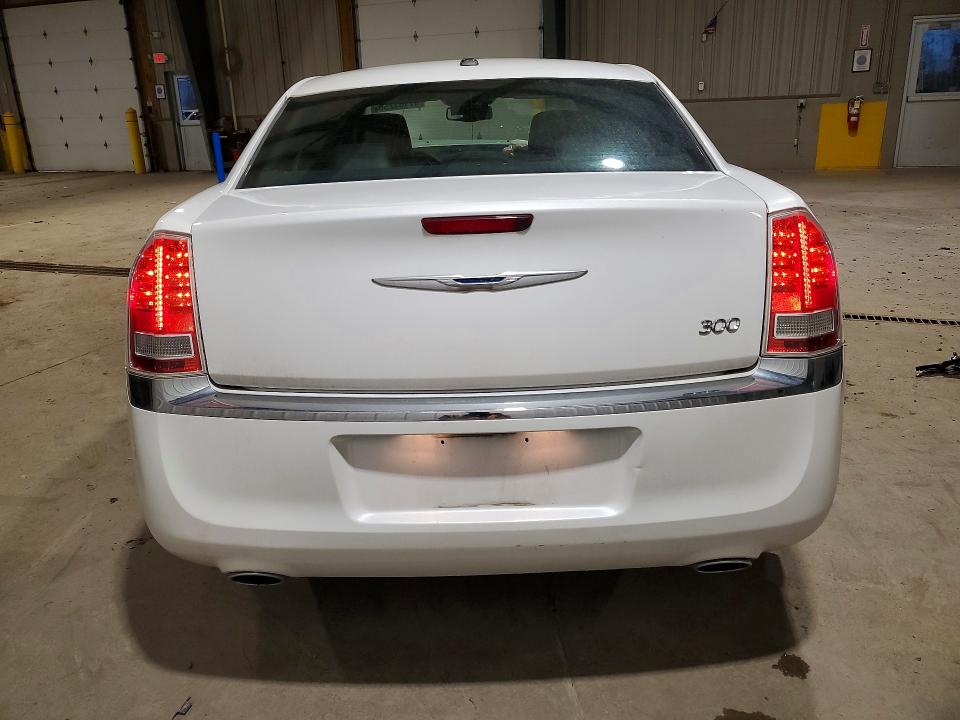 47163256 :رقم المزاد ، 2C3CCAAG1DH510076 vin ، 2013 Chrysler 300 مزاد بيع