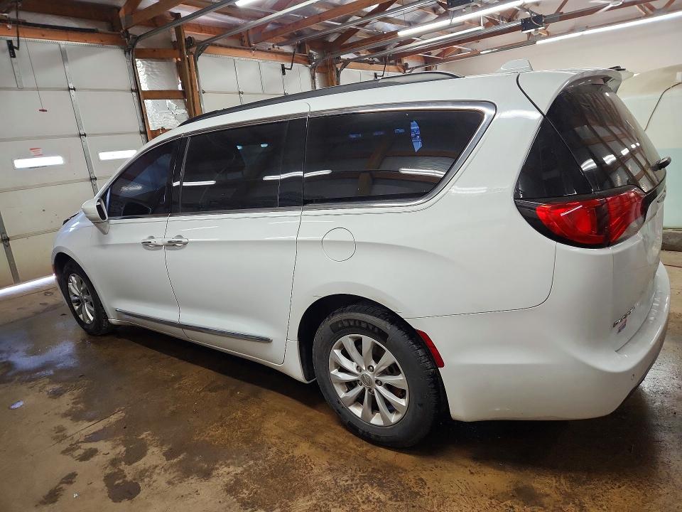 2017 Chrysler Pacifica მანქანა იყიდება აუქციონზე, vin: 2C4RC1BG4HR613917, აუქციონის ნომერი: 47226976