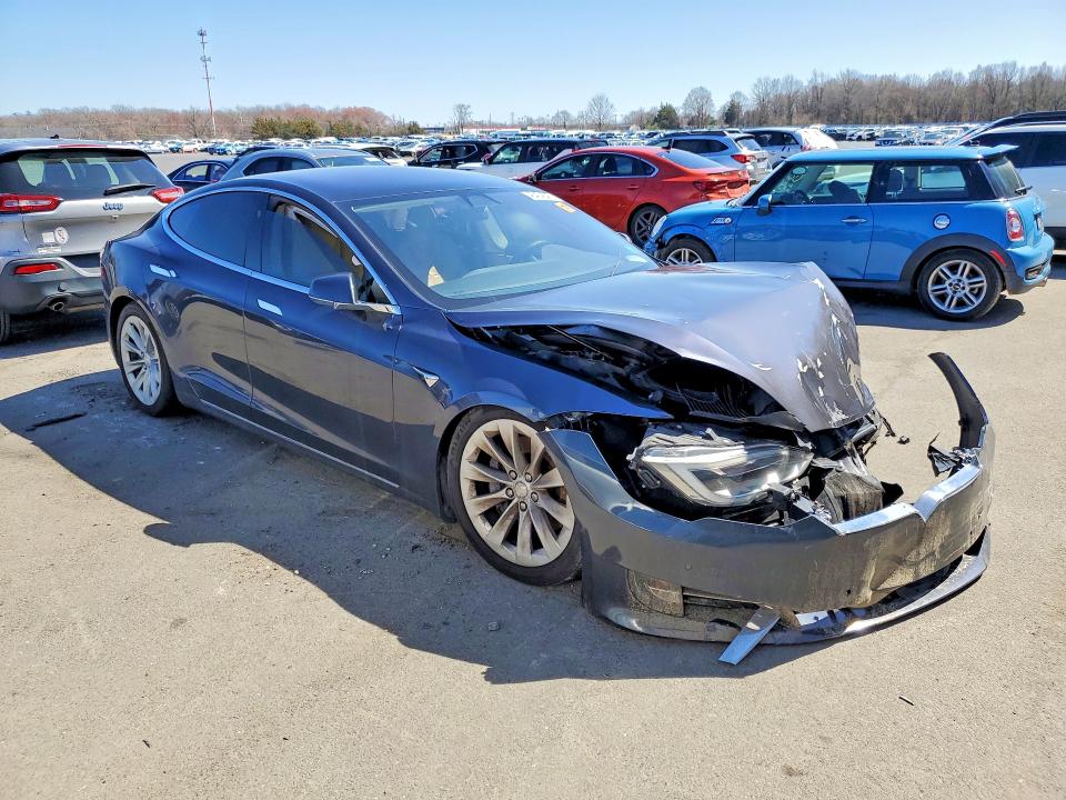 Продажа на аукционе авто 2017 Tesla Model S, vin: 5YJSA1E28HF193131, номер лота: 46404526