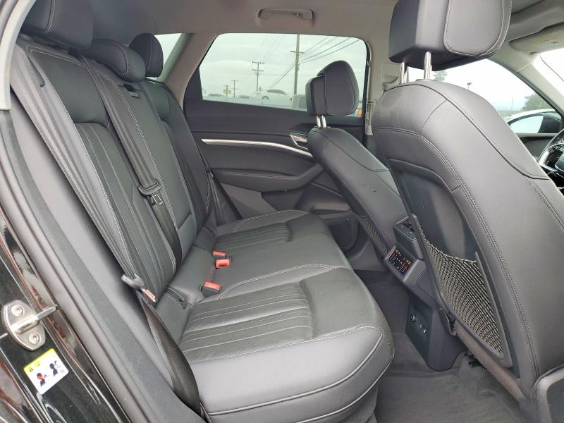 Продажа на аукционе авто 2021 Audi E-tron, vin: WA1LAAGE8MB000544, номер лота: 47939346