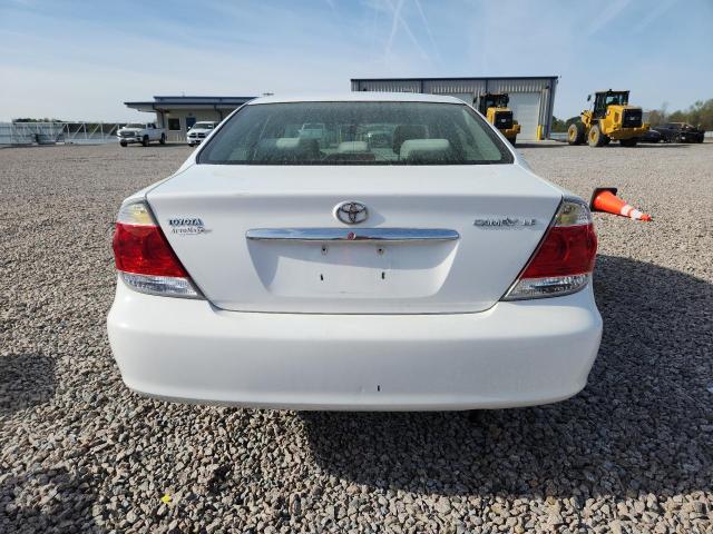 46738176 :رقم المزاد ، 4T1BE30K85U542858 vin ، 2005 Toyota Camry مزاد بيع