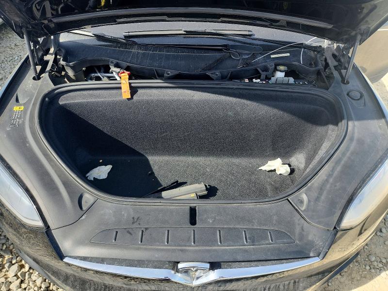 2018 Tesla Model X მანქანა იყიდება აუქციონზე, vin: 5YJXCAE27JF117826, აუქციონის ნომერი: 41907176