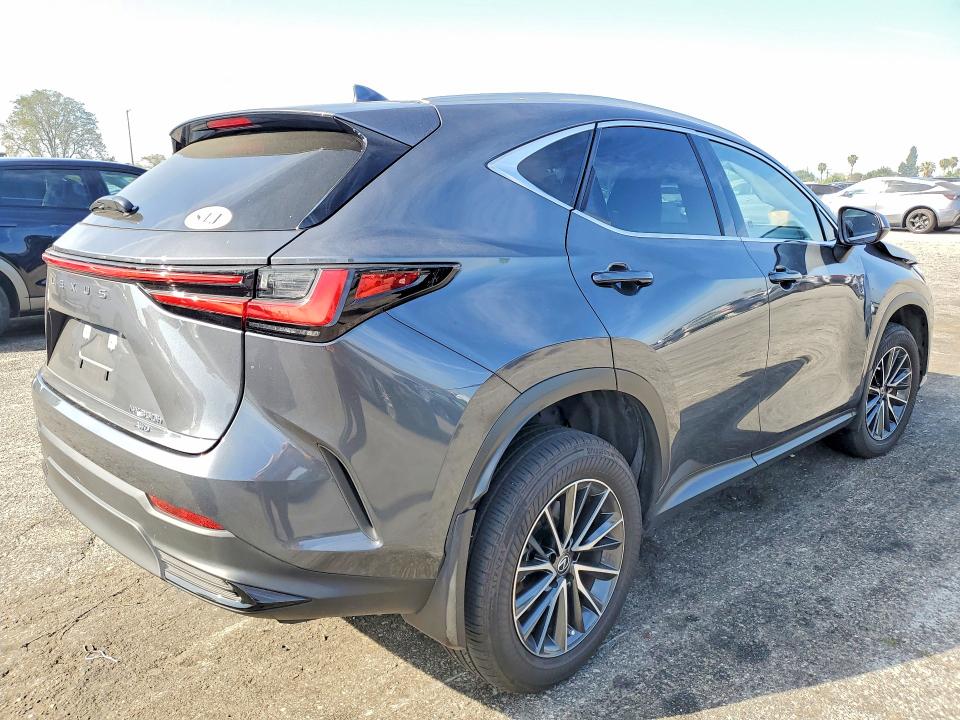 47658886 :رقم المزاد ، JTJAKCEZ6N5005430 vin ، 2022 Lexus Nx 350h مزاد بيع