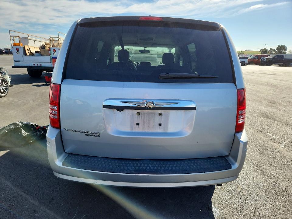 45870076 :رقم المزاد ، 2A8HR54P78R107926 vin ، 2008 Chrysler Town & Country مزاد بيع