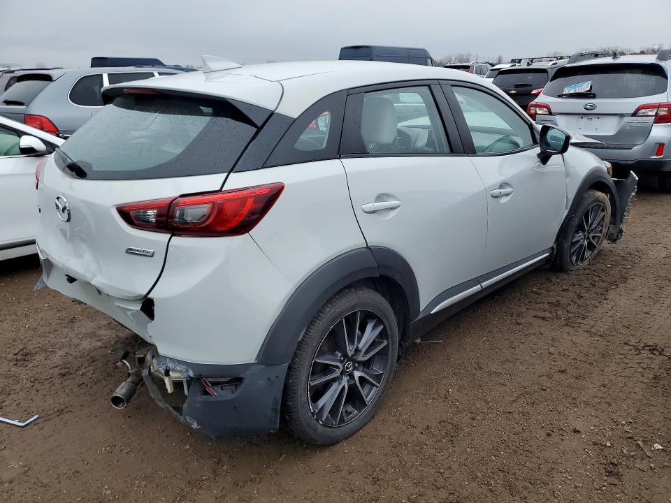 47614856 :رقم المزاد ، JM1DKDD72J0332338 vin ، 2018 Mazda Cx-3 مزاد بيع