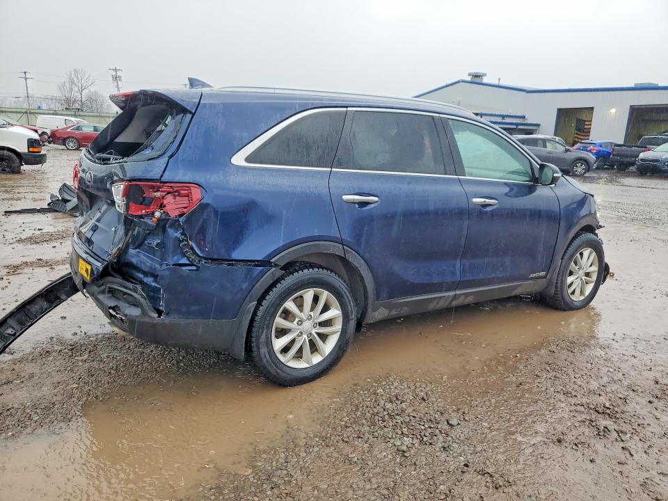 2017 Kia Sorento მანქანა იყიდება აუქციონზე, vin: 5XYPGDA54HG316552, აუქციონის ნომერი: 46688606