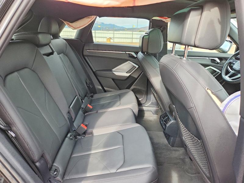 48106776 :رقم المزاد ، WA1DECF39M1021333 vin ، 2021 Audi Q3 مزاد بيع
