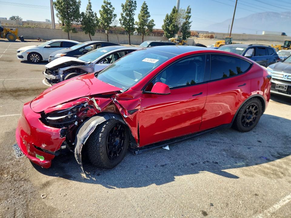 Auction sale of the 2023 Tesla Model Y, vin: 7SAYGDEF1PF588931, lot number: 47475486