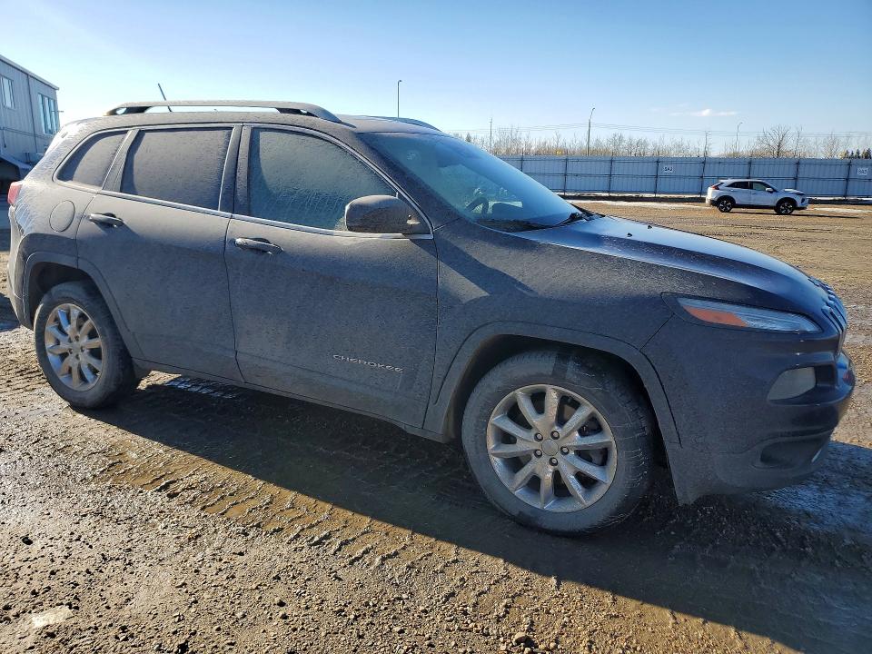 46671156 :رقم المزاد ، 1C4PJMDS7FW693962 vin ، 2015 Jeep Cherokee مزاد بيع