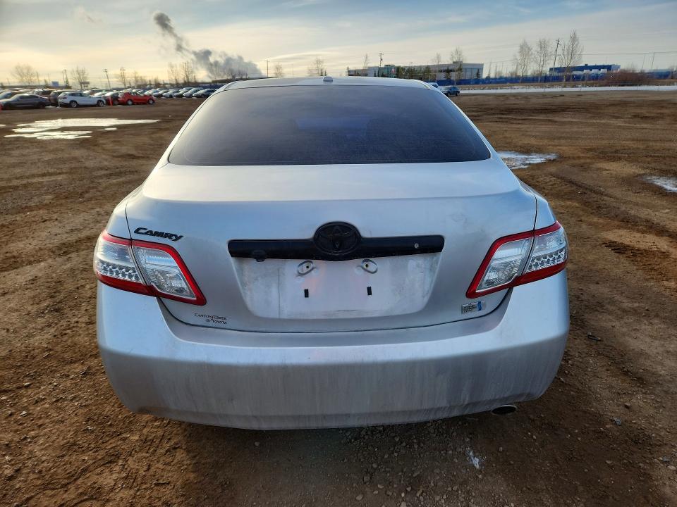46957776 :رقم المزاد ، 4T1BB3EK0AU114990 vin ، 2010 Toyota Camry Hybrid 4dr مزاد بيع