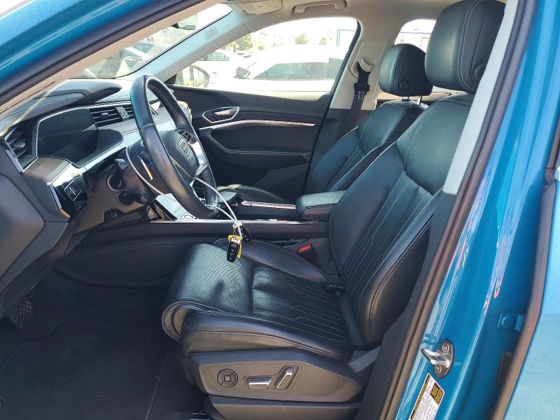 Продажа на аукционе авто 2019 Audi E-tron, vin: WA1VAAGEXKB010322, номер лота: 79940285