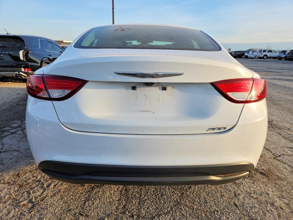 46995616 :رقم المزاد ، 1C3CCCFB4HN502849 vin ، 2017 Chrysler 200 مزاد بيع