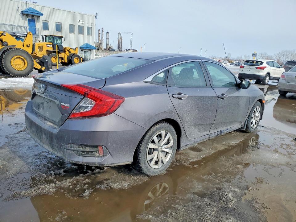 Aukcja sprzedaży 2017 Honda Civic, vin: 2HGFC2F52HH015351, numer aukcji: 79731545