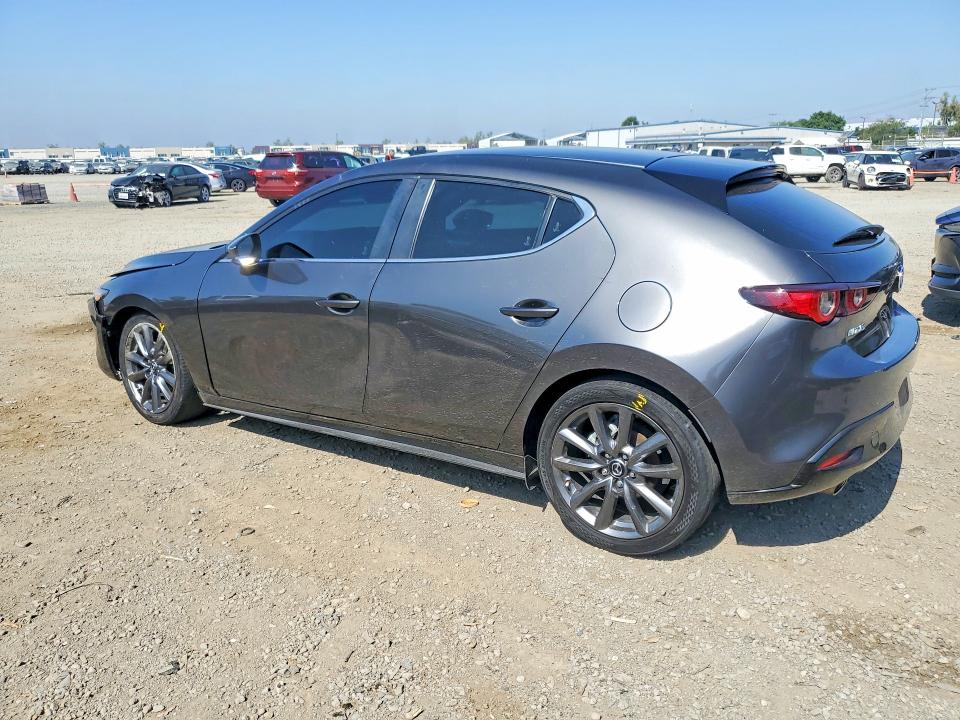 47315906 :رقم المزاد ، JM1BPAKL0N1518368 vin ، 2022 Mazda 3 مزاد بيع