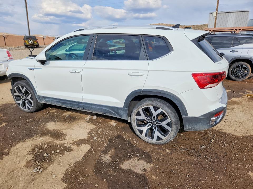 Продажа на аукционе авто 2022 Volkswagen Taos, vin: 3VVJX7B21NM083080, номер лота: 47226576