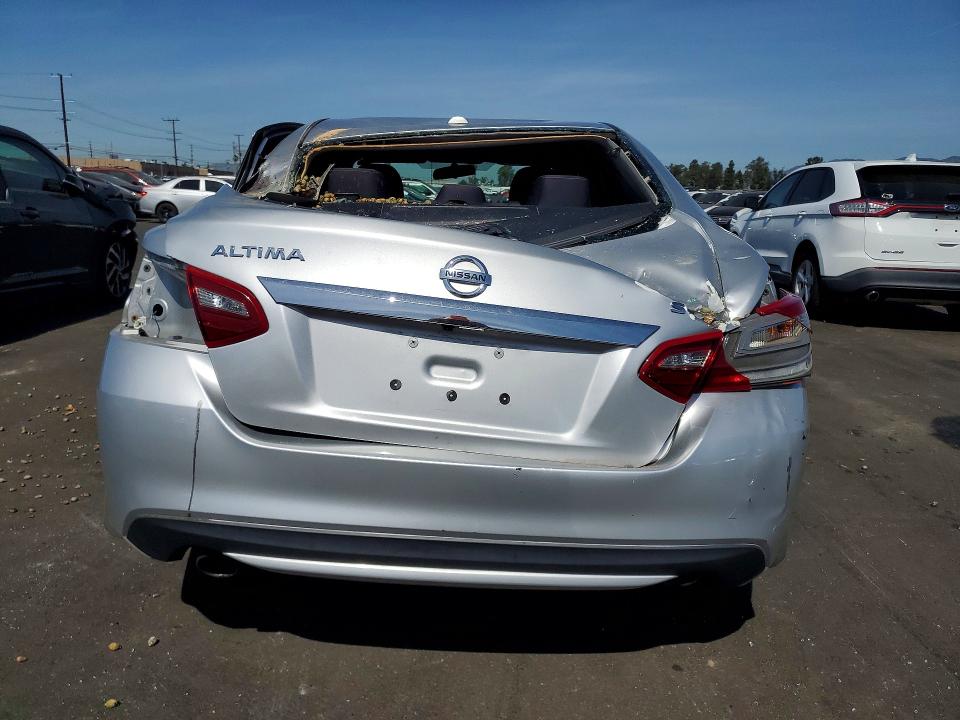 Продажа на аукционе авто 2018 Nissan Altima, vin: 1N4AL3AP7JC275251, номер лота: 45742576