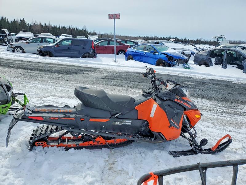 46417556 :رقم المزاد ، 2BPSUJGD8GV000024 vin ، 2016 Skid Renegade Backcountry 600 H.o. Rer مزاد بيع