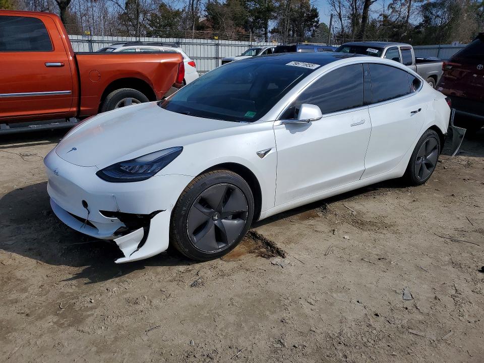 79671955 :رقم المزاد ، 5YJ3E1EA8LF737149 vin ، 2020 Tesla Model 3 مزاد بيع