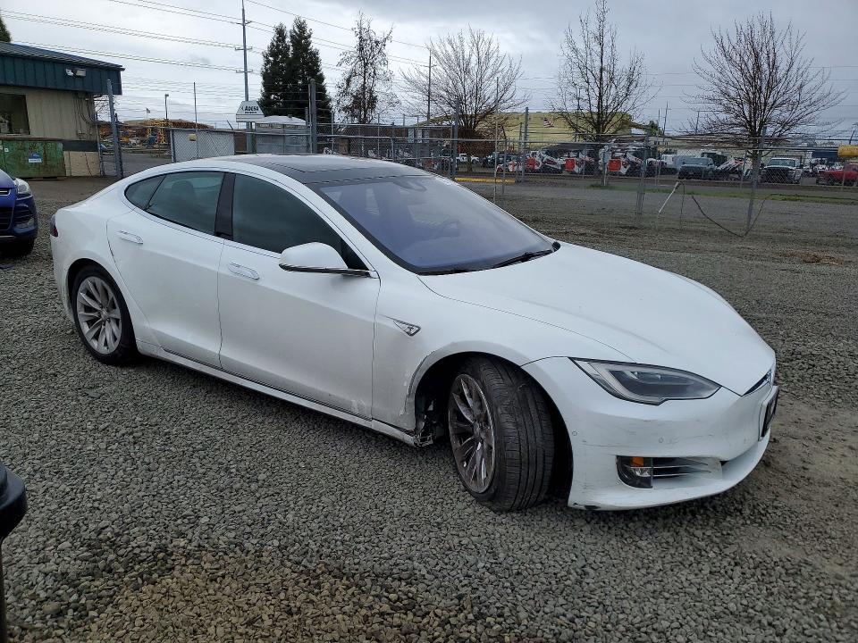 2016 Tesla Model S მანქანა იყიდება აუქციონზე, vin: 5YJSA1E29GF143885, აუქციონის ნომერი: 45873846