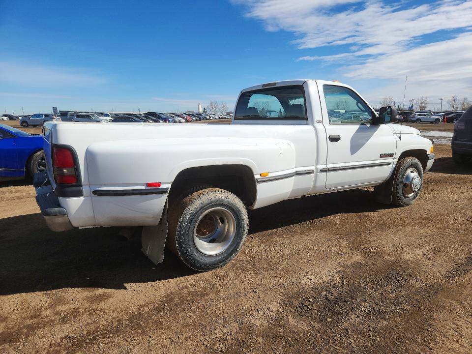 1999 Dodge Ram 3500 მანქანა იყიდება აუქციონზე, vin: 3B7MC3660XM574580, აუქციონის ნომერი: 47052936