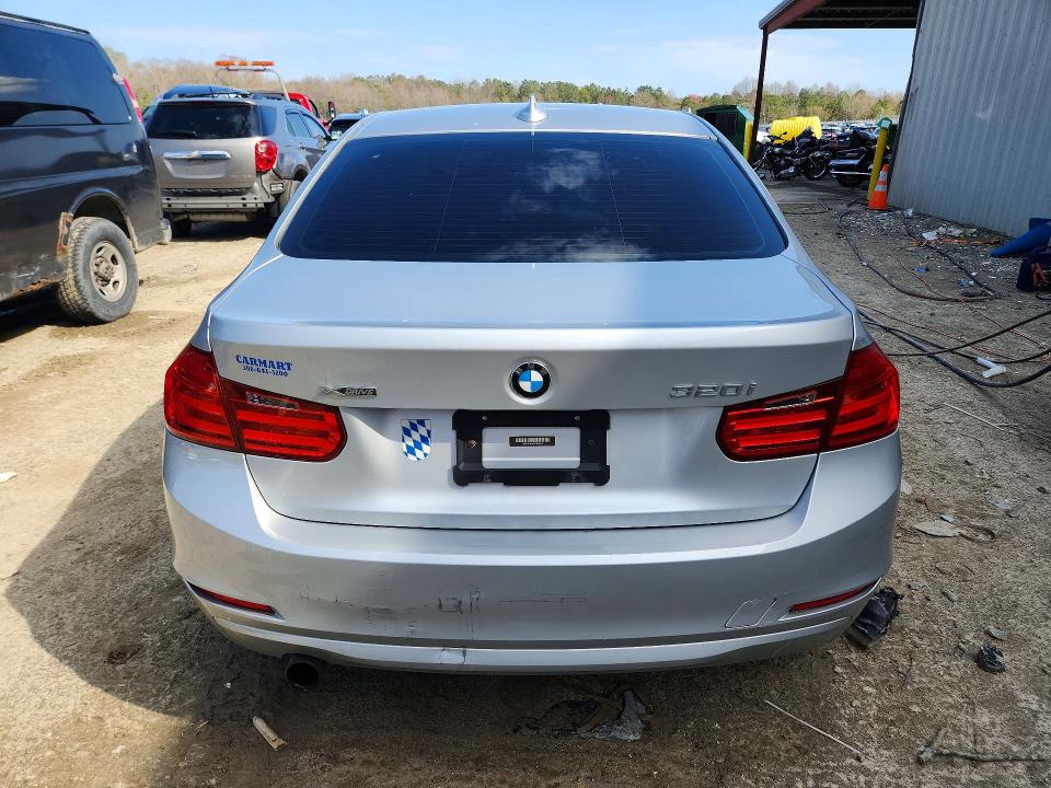 47560406 :رقم المزاد ، WBA3C3C56DF981691 vin ، 2013 Bmw 320 مزاد بيع