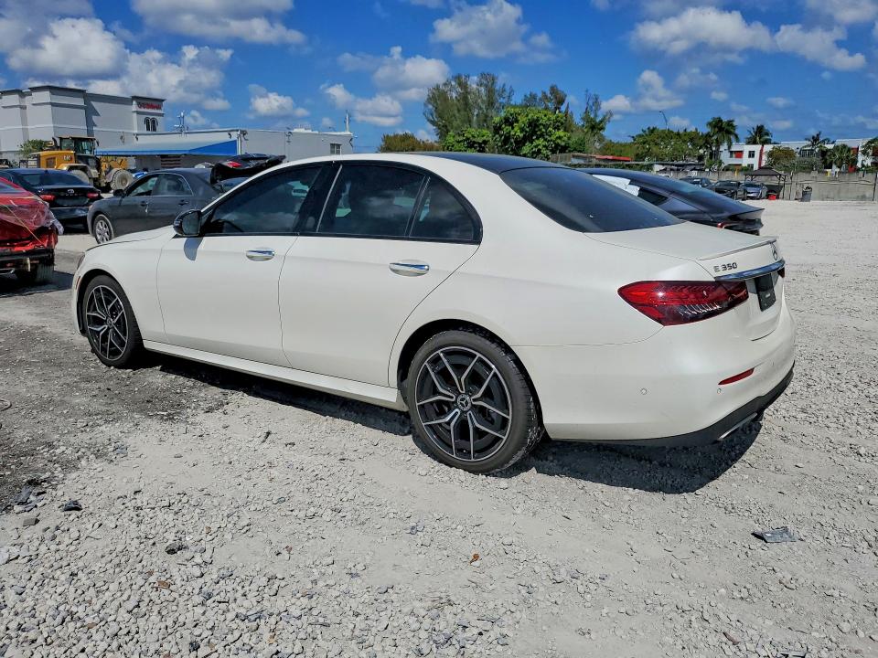 2022 Mercedes-benz E მანქანა იყიდება აუქციონზე, vin: W1KZF8DB3NB076944, აუქციონის ნომერი: 47630296
