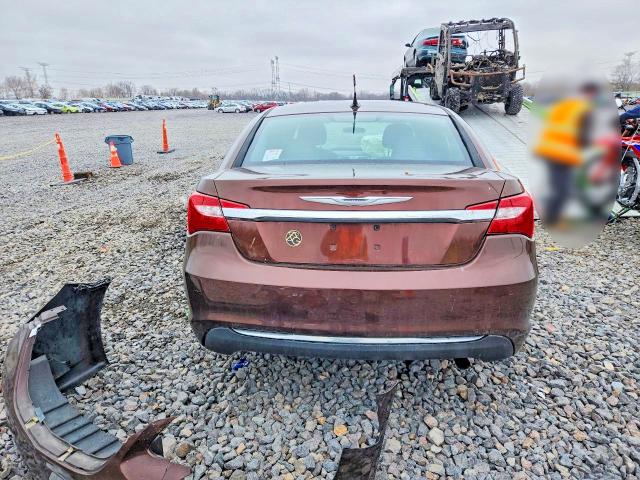 2013 Chrysler 200 მანქანა იყიდება აუქციონზე, vin: 1C3CCBAB6DN670715, აუქციონის ნომერი: 79736155
