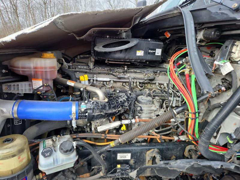 46829606 :رقم المزاد ، 3AKJHHDR2RSUX9860 vin ، 2024 Freightliner Cascadia 126 مزاد بيع
