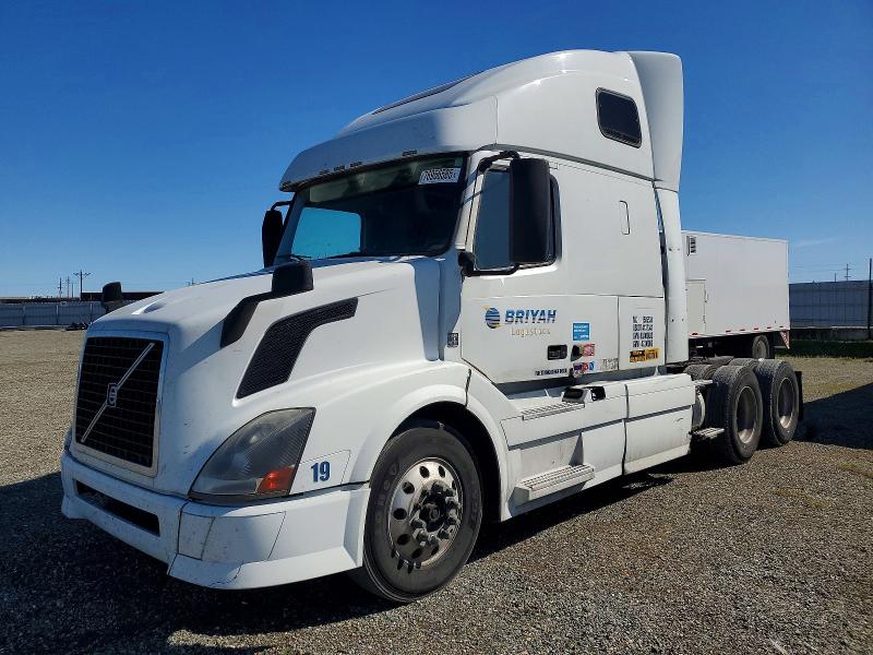 Aukcja sprzedaży 2014 Volvo Vn, vin: 4V4NC9EH7EN174971, numer aukcji: 76956585