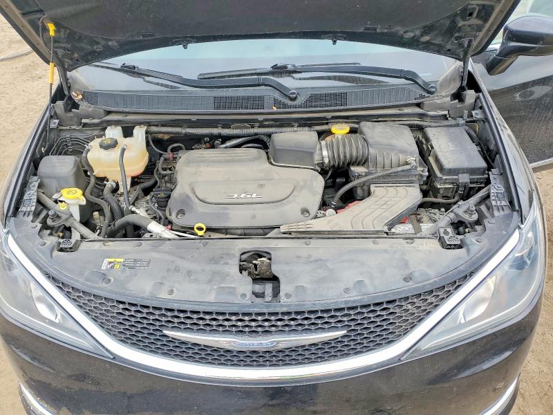 46998146 :رقم المزاد ، 2C4RC1BG4HR517396 vin ، 2017 Chrysler Pacifica مزاد بيع