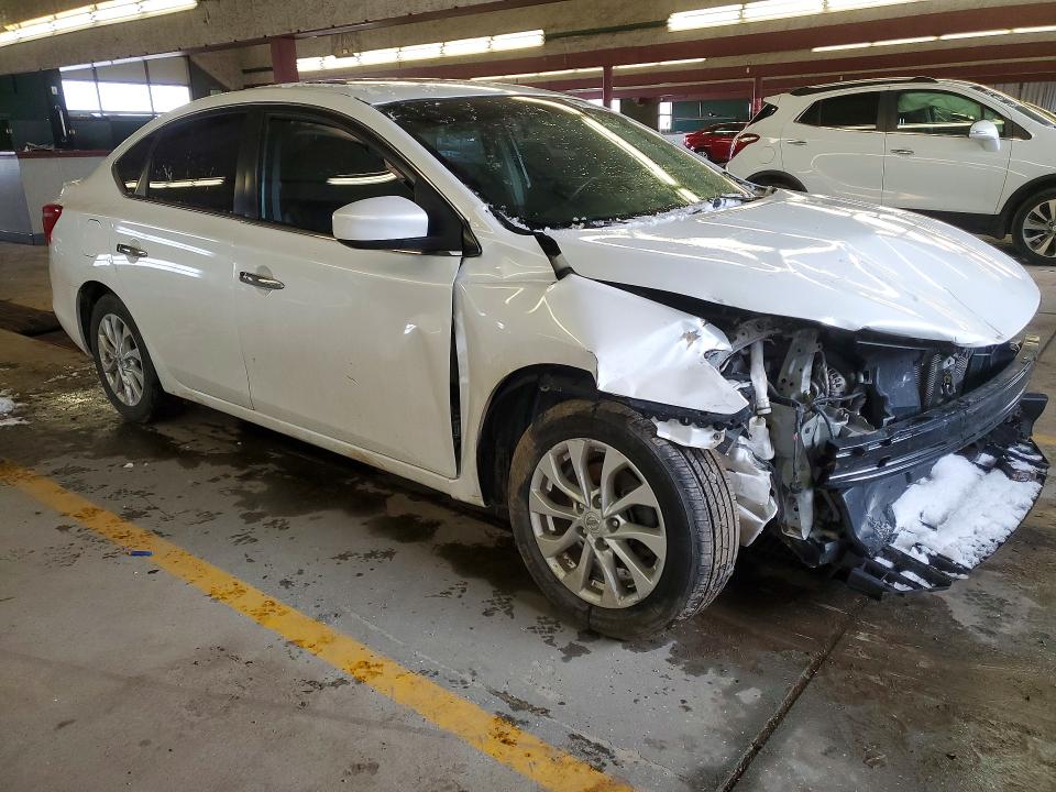 Продаж на аукціоні авто 2018 Nissan Sentra, vin: 3N1AB7AP0JY335143, номер лоту: 46174606