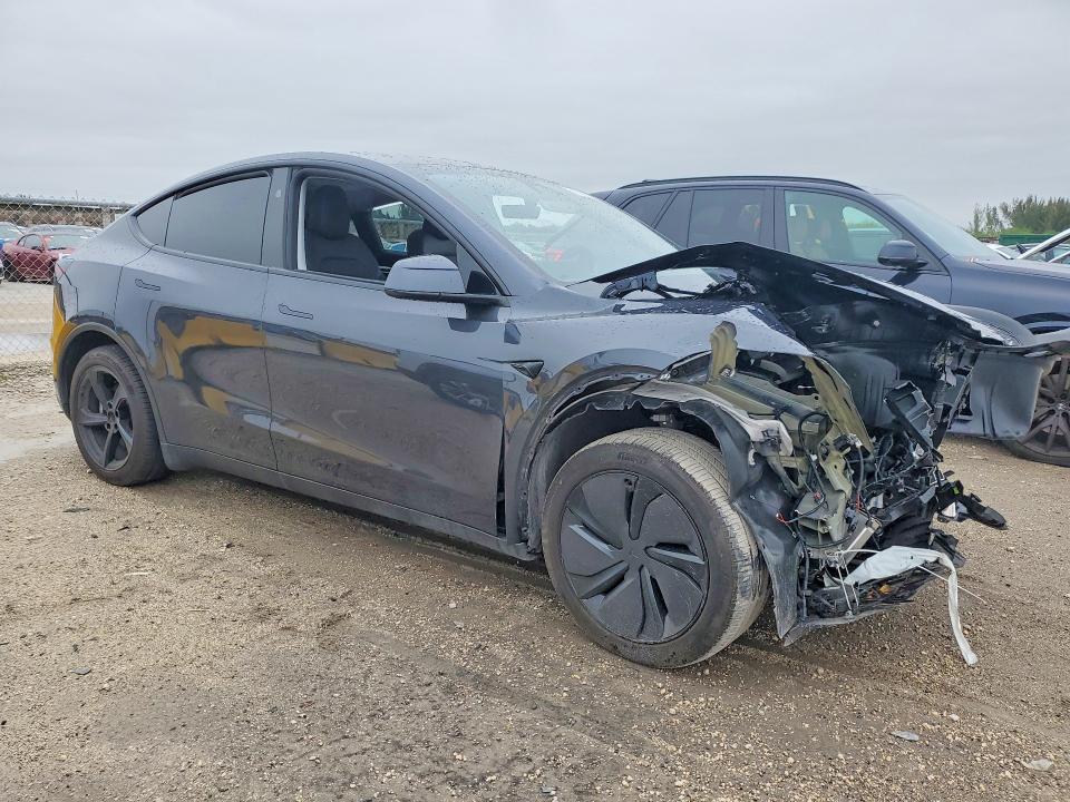 2026 Tesla Model Y მანქანა იყიდება აუქციონზე, vin: 7SAYGDEE4TA380511, აუქციონის ნომერი: 46210696